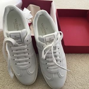 Valentino Garavani Rock Stud White Sneakers MINT NWT $790 Sz 40.5